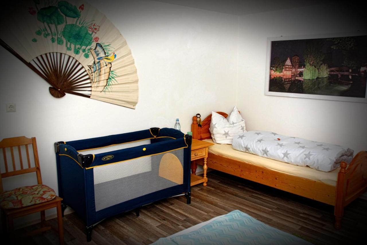 Apartment Heidi Oberasbach Esterno foto